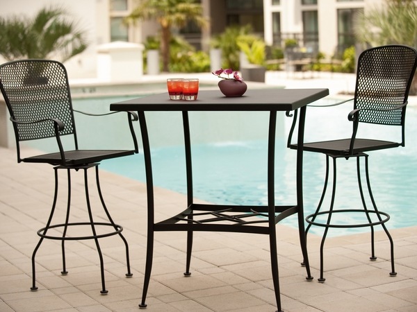 modern oiutdoor furniture design wrought iron table and chairs