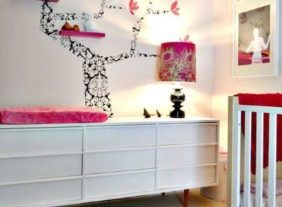 nursery-room-interior-design-decorating-ideas-black-white-pink-accents