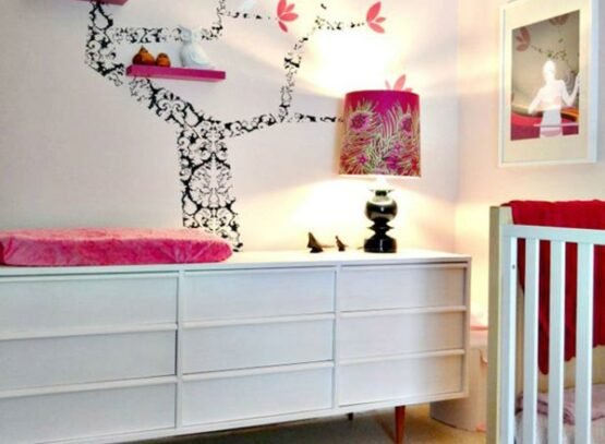 nursery-room-interior-design-decorating-ideas-black-white-pink-accents