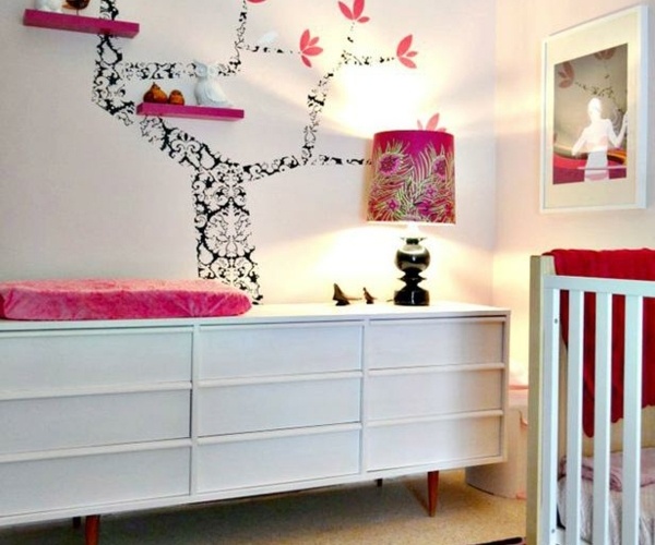 nursery-room-interior-design-decorating-ideas-black-white-pink-accents