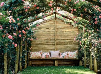 pergola-garden-ideas-climbing-rose-romantic-bench