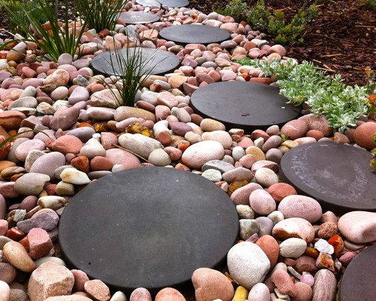 round stepping stones wood gravel eclectic style garden path