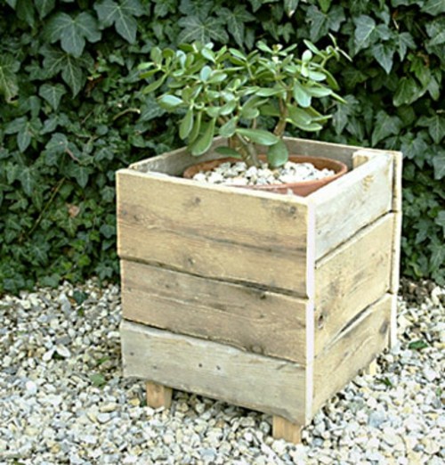 selfmade flower pot wooden pallets ideas
