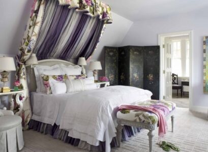 vintage-sloping-ceiling-bedroom -poster-bed