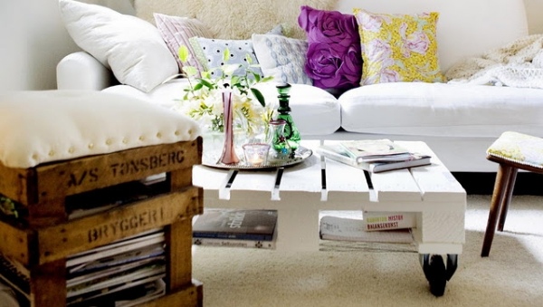 white wood pallet coffee table living room