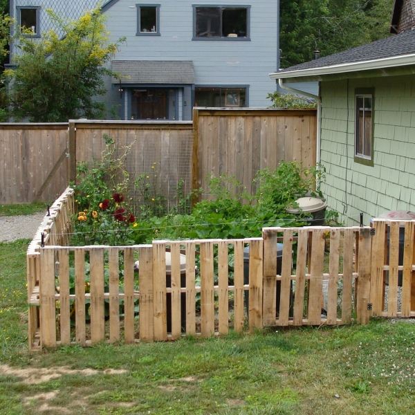 wooden fence clever idea