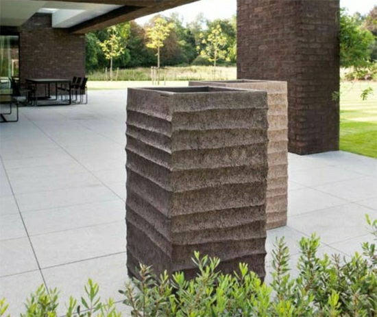 Concrete stone planter patio