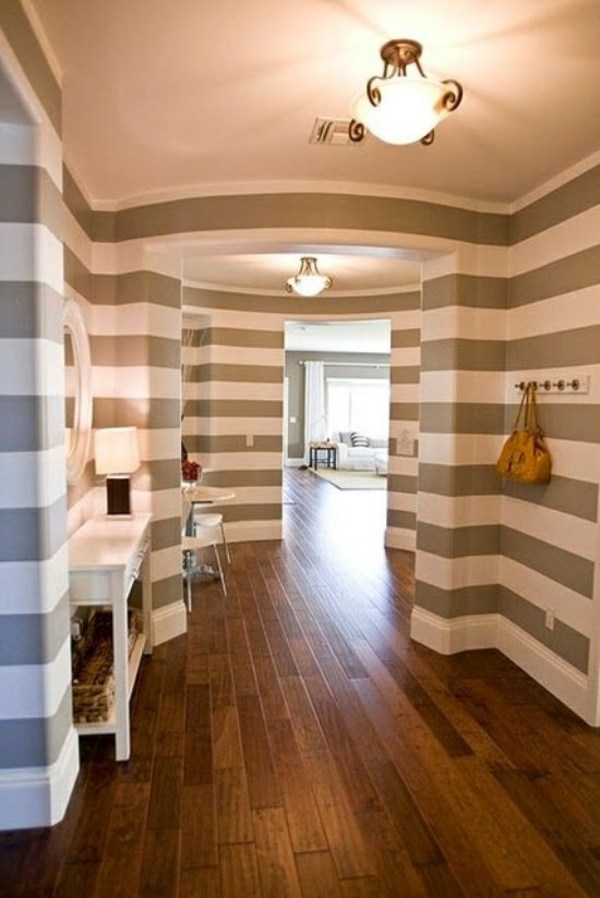 Corridor wall ideas stripes beige white