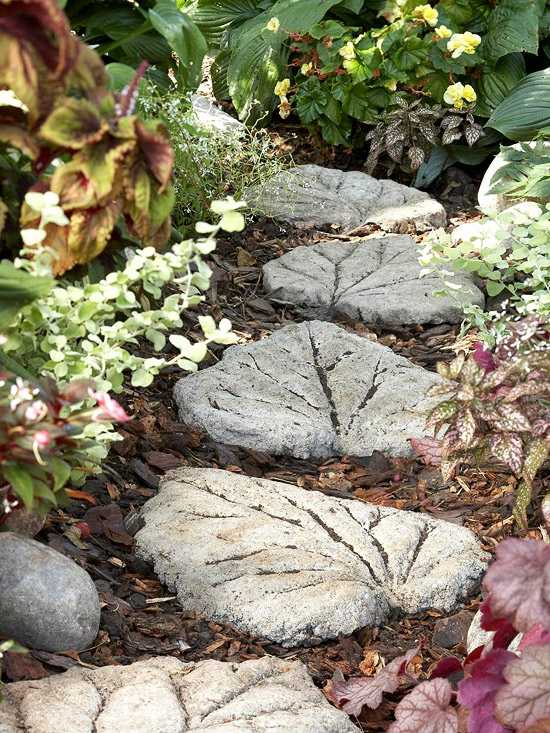 DIY garden decoration Garden Path stepping stones