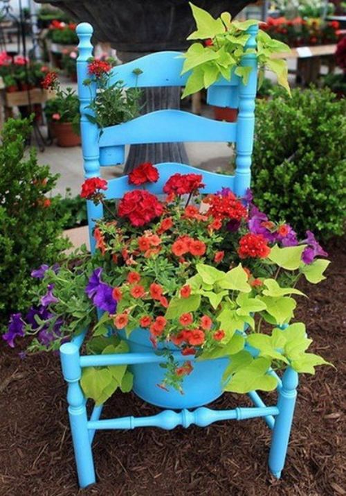 DIY garden decoration chairs flower pots blue