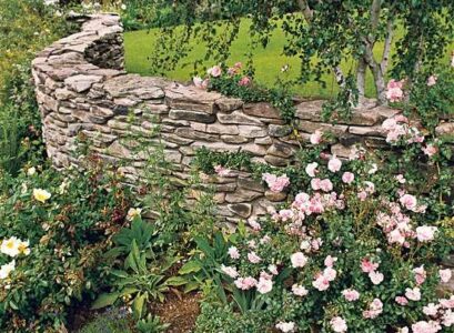 Drywall-stones-lush-garden