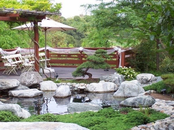 Japanese pond features stones bonsai tree