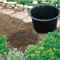 Mortar bucket round mini garden pond DIY idea