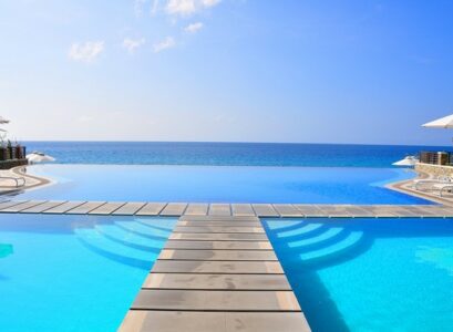 Pool-deck-path-split-rock-garden