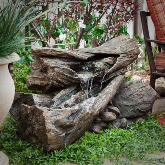 Rustic water fountain design idea 