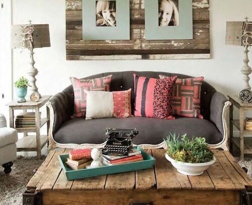 Shabby-Chic-furniture-coffee-table-wooden-elements