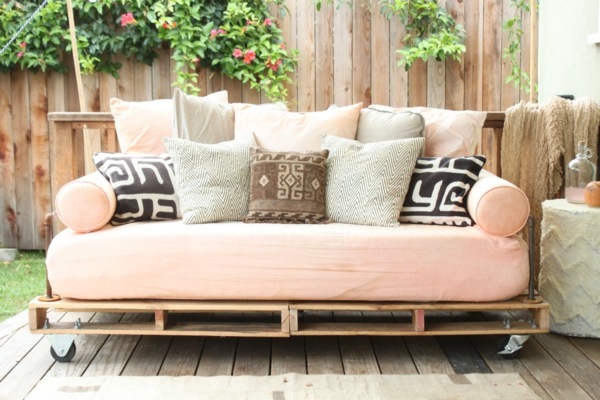 Sofa bed wooden pallets creative patio furniture