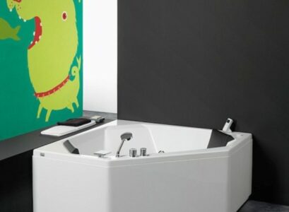 corner-bath-tub-interesting-wall-decal