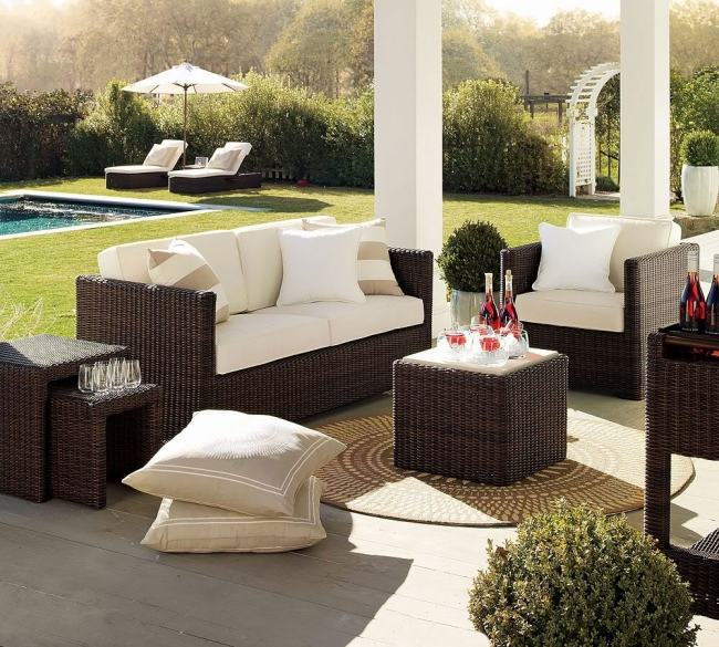 covered patio deck pool rattan garden furniture round carpet