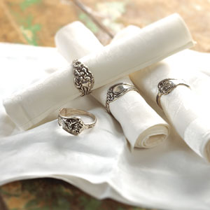 creative-upcycling-ideas-napkin-rings-silverware