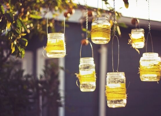 diy-mason-jar-lanterns-candle-lanters-garden-decorating-ideas
