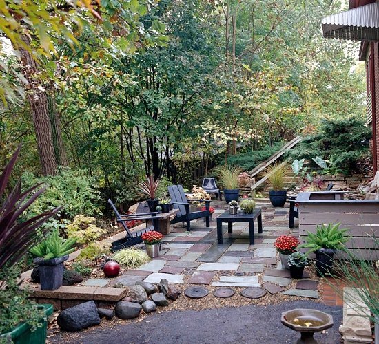 garden-design-ideas-low-set-patio-area