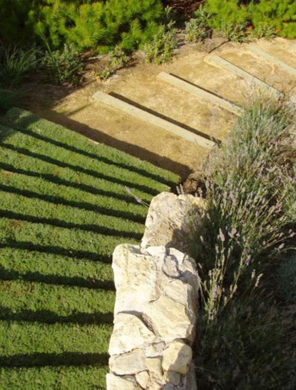 green-stairs-original-garden-path-ideas