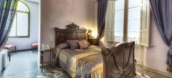 luxury bedroom design ideas brown purple curtains