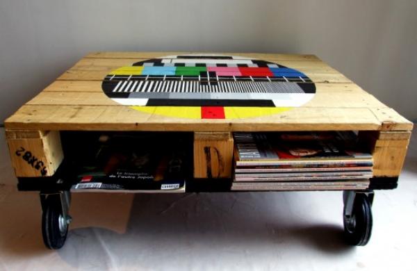 mobile wooden table DIY 