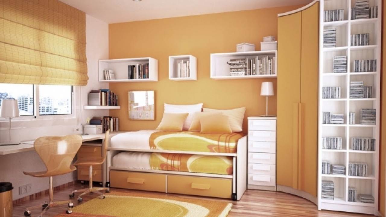 bookcase for teenage room
