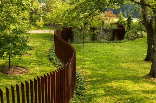 creative garden fence ideas