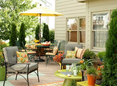 patio-design-garden-furniture-wooden-deck-plants