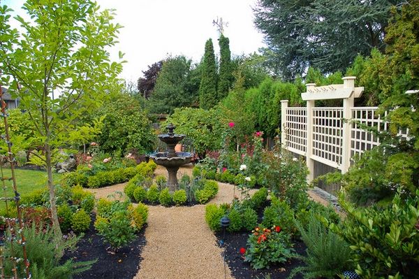 traditional landscaping ideas water fountain