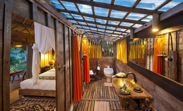 Bambu-Indah-Kuda-House-interior-traditional-materials
