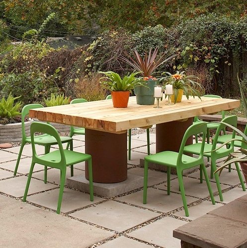 Concrete-slabs-pebbles-patio-area-design