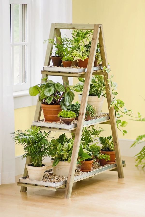 DIY-Flower-pots-wooden-ladder-Flowerpots