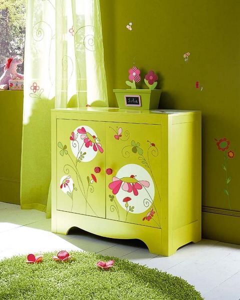 DIY Kids room decoration green floral cabinet doors