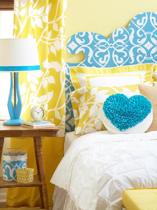 DIY ideas for leftover wallpaper bed headboard