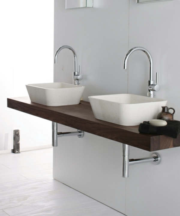 Double sink vanity design