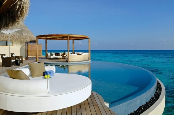 Holiday house round pool sea view Maldives