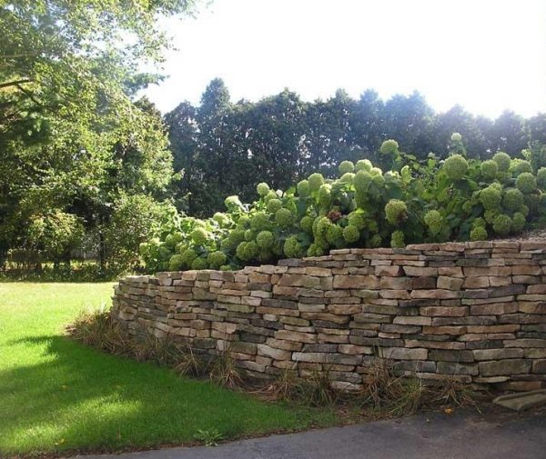 Natural Stone in landscaping