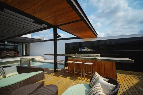 modern luxury house outdoor bar