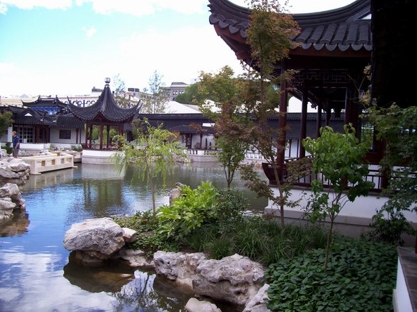 Picturesque Chinese garden design water feature rocks