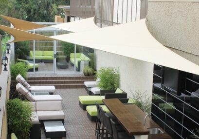 Roll-up-patio-awning-white-fabric