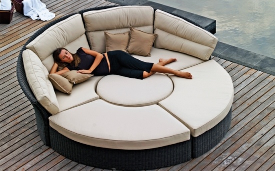 Round sofa outdoor furniture ideas