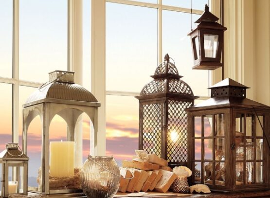 Summer-window-decoration-ideas-lanterns-driftwood