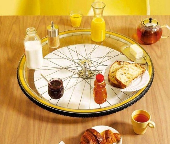 breakfast table board 