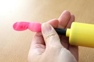 balloon inflating air pump craft ideas for Easter and Spring