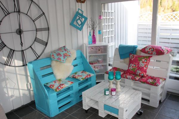 10 Pallet Bedroom Sets and DIY Project Ideas - YouTube
