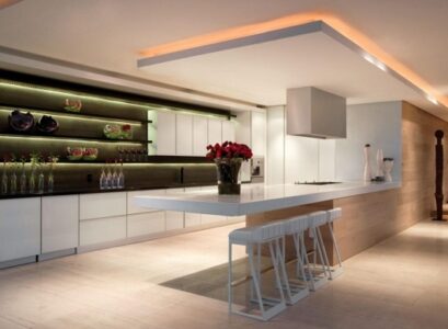 modern-kitchen-open-shelves-suspended-ceiling